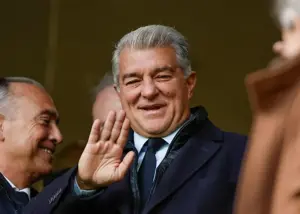 لاپورتا: خوشحالم قاضی در را به صورت رئال کوبید!