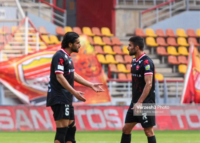 بازی با سه دفاع به پرسپولیس نمی‌آید!