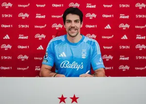 رسمی: گلر منچسترسیتی به فارست پیوست