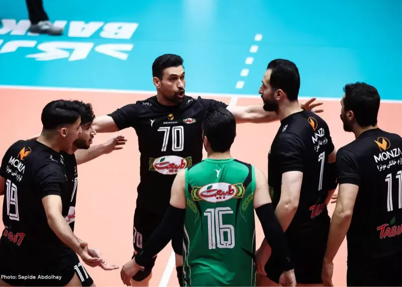 تاخیر ١۵ دقیقه‌ای به یک دلیل عجیب: لباس مشکی