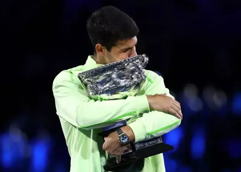 جوکوویچ زانو زد: تاریخ‌سازی آلکاراس در اوپن استرالیا