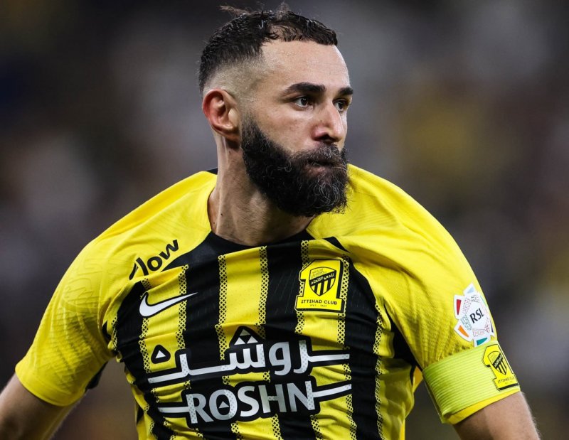 حمله اسطوره الاتحاد به کریم بنزما