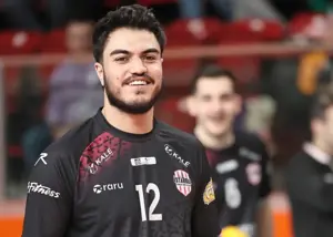 کاپیتان ایران بلای جان سرشناس‌ترین بازیکن جهان