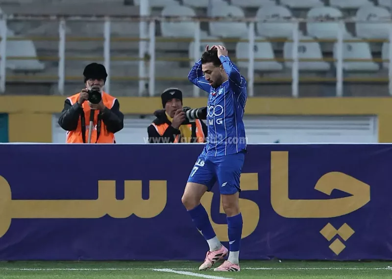 پرچم کمک داور علیه گل زیبای منیر