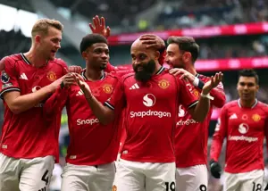 یونایتد شکست‌ناپذیر شد: هفت بازی بدون باخت