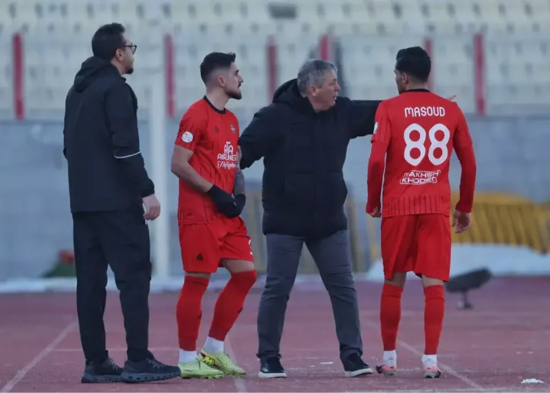 اسکوچیچ برای صدرنشینی ربات به زمین فرستاد!