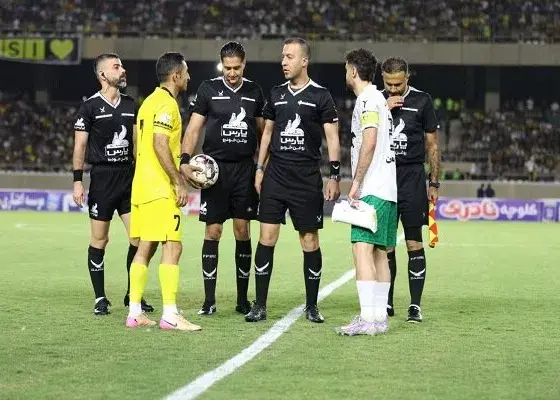 زنده: ذوب آهن ۰ – فجر ۰