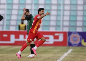 محبوب استقلالی‌ها با پیراهن قرمز جام جهانی می‌خواهد