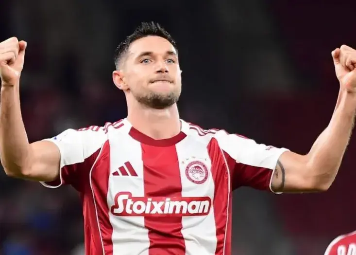 هم تیمی طارمی به لیون پیوست (عکس)