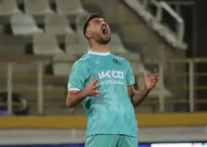 خطر رباط صلیبی از سر مدافع پیکان گذشت