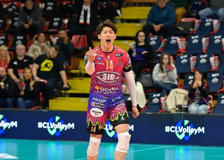 نفس راحت ژاپن: خطر از بیخ گوش کاپیتان گذشت