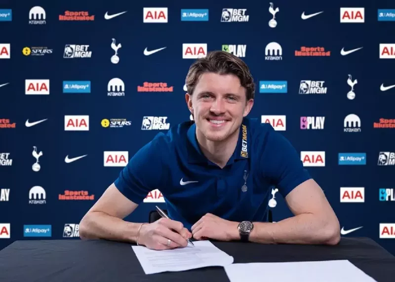 گالاگر رهبری است که تاتنهام کم داشت