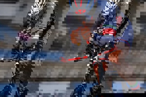 دوچرخه سواری ایران دور از مسابقات قهرمانی آسیا