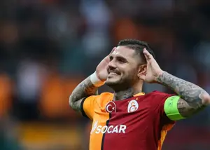 ایکاردی پادشاه استانبول: حتی بالاتر از هاجی!