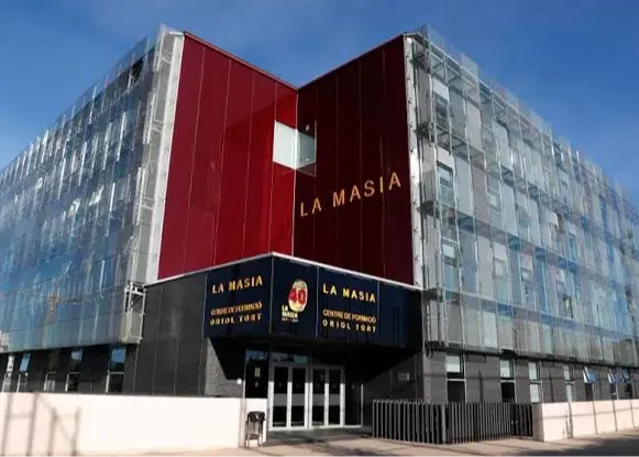 چینی‌ها می‌خواهند از بارسلونا یاد بگیرند!