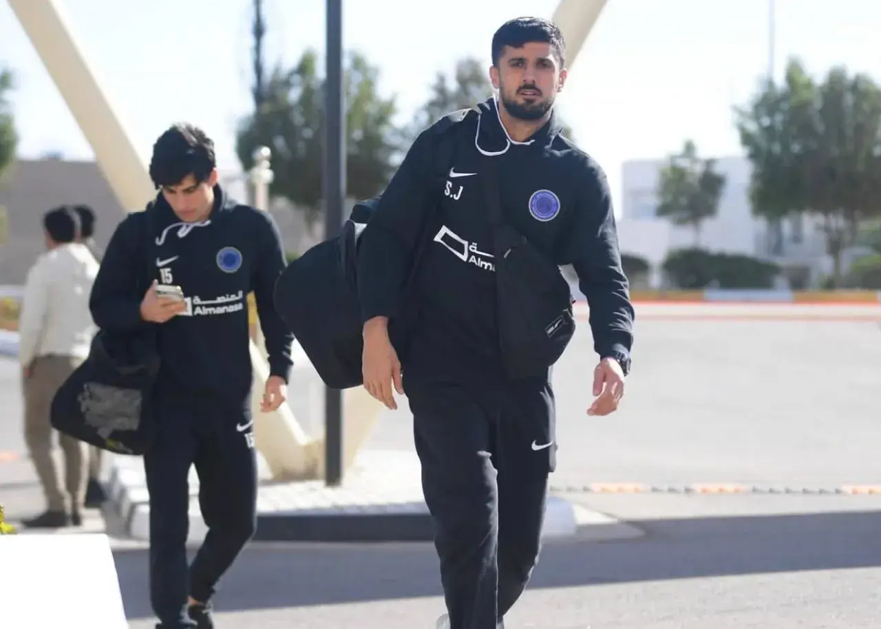 خرید ایرانی علی منصور آماده رونمایی