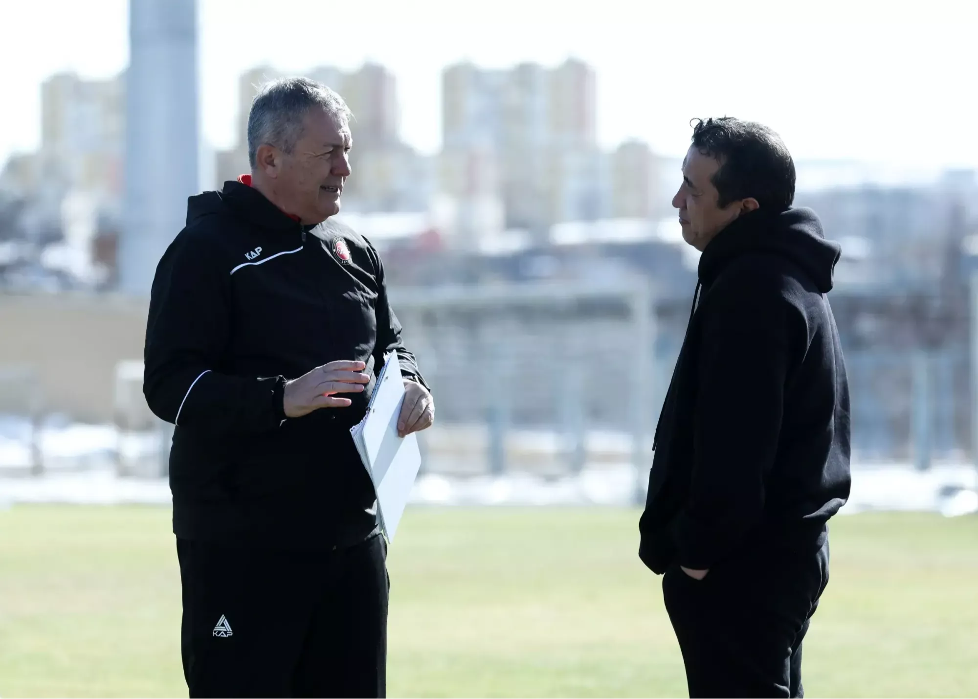 خداداد، محافظ همیشه جنجالی تراکتور (عکس)