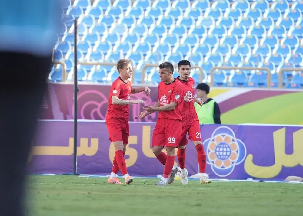 پاس مهندسی ترابی برای آقای گل