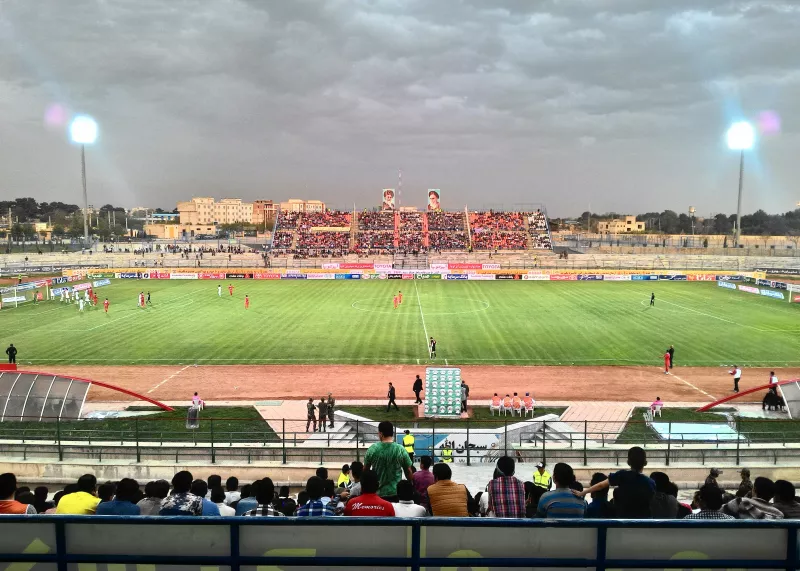 عملیات ترمیم چمن شهرقدس: روز از نو!