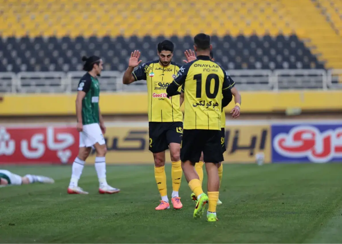 بازگشت مهدی به سپاهان با گل شماره ۱۰