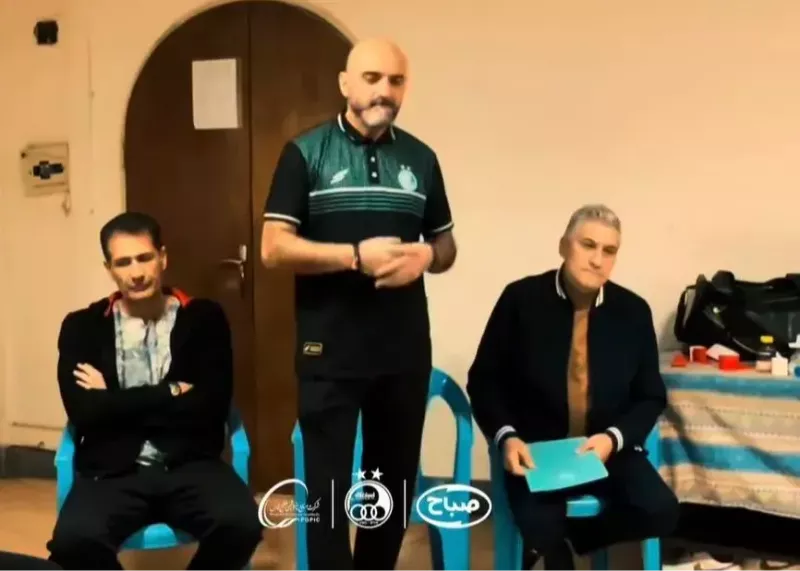 معارفه‌ پرافتخارترین مربی ایران در تمرین استقلال 