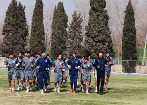 امیدیان، تمرین به جای نشست مطبوعاتی