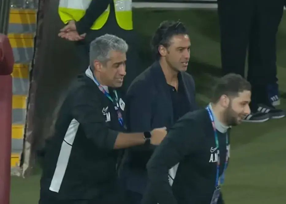 دو‌ آفساید بودار علیه فرهاد مجیدی