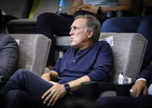 کاپیتان سابق استقلال، مدیر آکادمی آبیها میشود