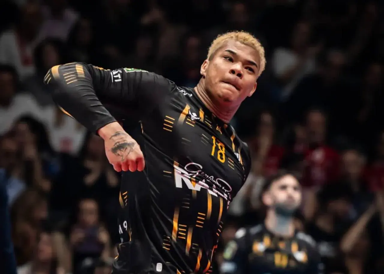 باورنکردنی از ایتالیا: تحقیر تاریخی قهرمان جهان