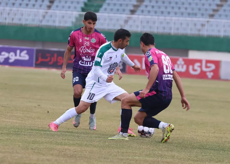 زنده: آلومینیوم 0 - ذوب آهن 0