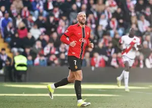 من اصلا قابل مقایسه با لواندوفسکی نیستم