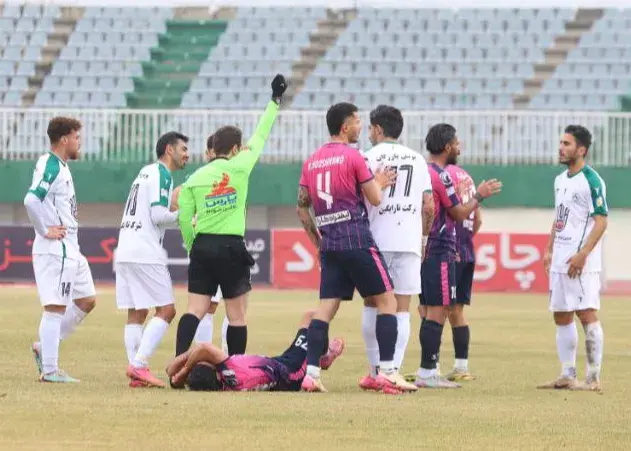 ذوب ‌آهن بد موقع 10 نفره شد