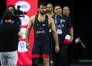 حسن یزدانی و فریاد می خواهم زنده بمانم!