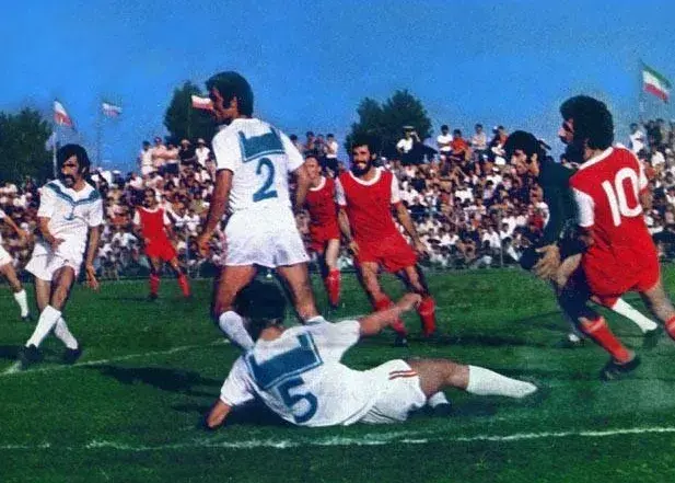 شلوغترین روز انزلی با ملوان – پرسپولیس!