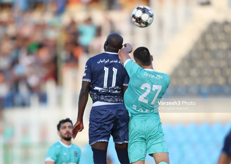 گزارش زنده: چادرملو دو - پیکان صفر