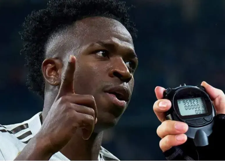 دقیقه‌ای چند؟ رقم شگفت‌انگیز درآمد وینیسیوس!