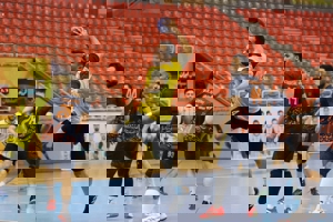 احضار سرمربیان دو تیم لیگ برتری به کمیته انضباطی