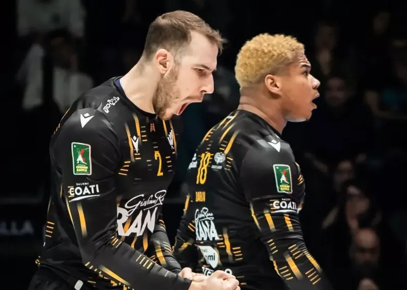 دوباره سه‌ هیچ، دوباره غول‌کشی: چه قهرمان شایسته‌ای