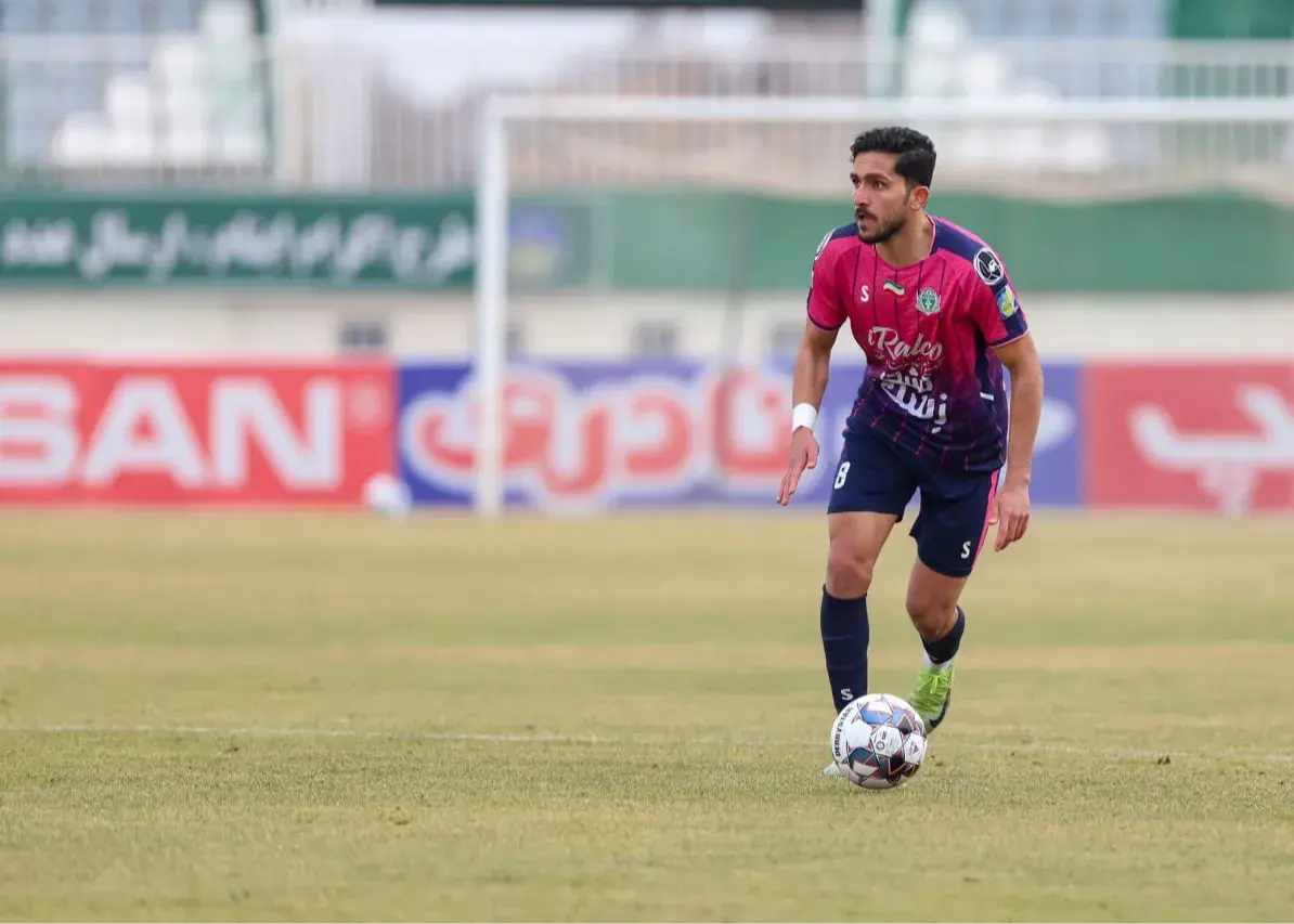 بدشانس‌ترین بازیکن لیگ با درد جدید (عکس)