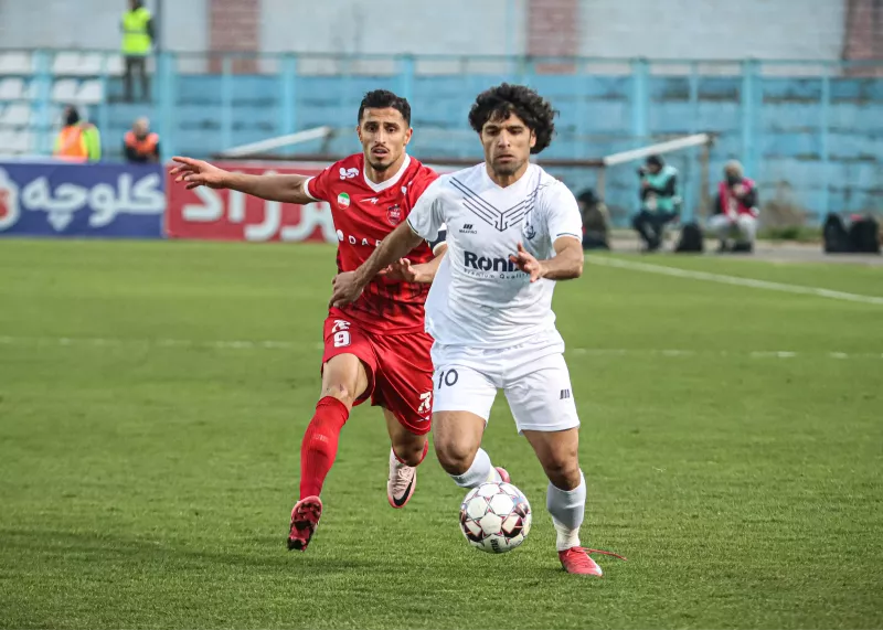 عصبانیت علیپور: این که چمن نیست!