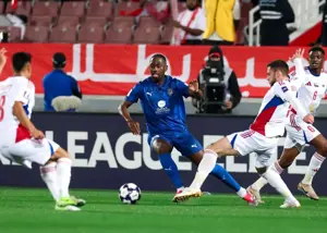 مورایس الدحیل را به آغوش تراکتور فرستاد!