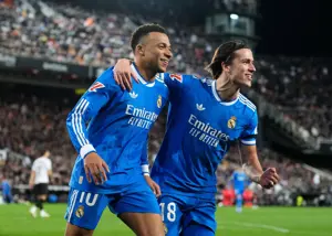 امباپه مستایا را با خاک یکسان کرد