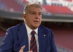 لاپورتا: بعضی داوران میخواهند بارسا را نابود کنند!