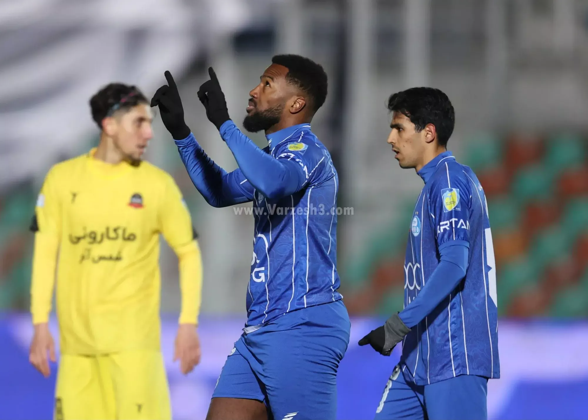 رونمایی آسانی از مدیرعامل جدید استقلال(عکس)