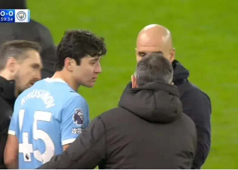 خوسانوف از یک مصدومیت وحشتناک فرار کرد (عکس)