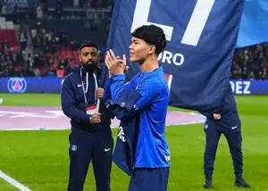 رونمایی پی‌اس‌جی از درو با پیام کنایه‌آمیز به بارسا!