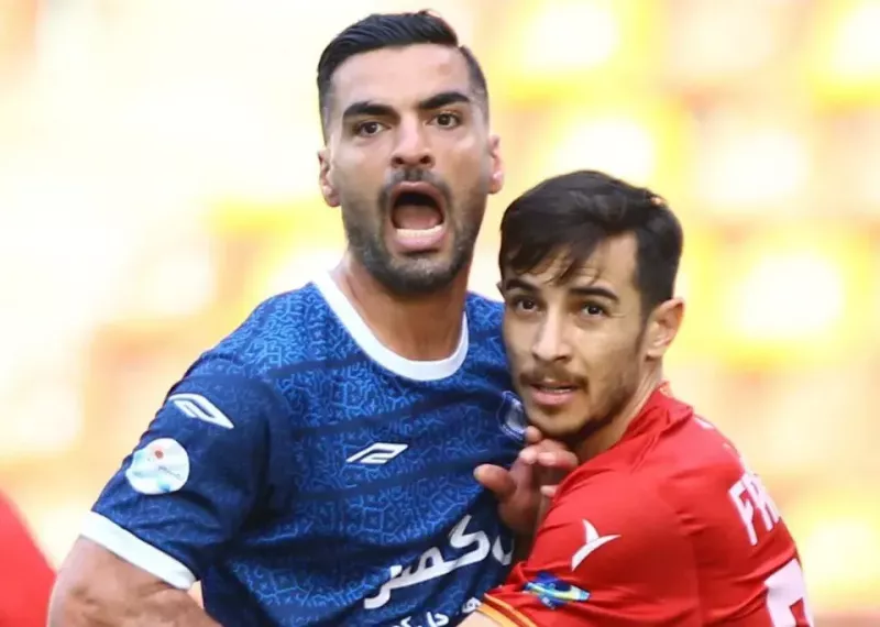 موذی بازی فرشاد احمدزاده دور از چشم وی ای آر