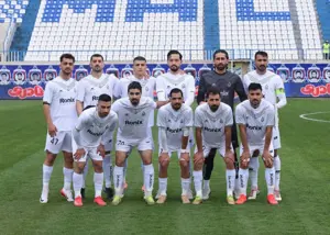 ۱۱ بازیکن ملوان در تقابل با ستارههای تراکتور