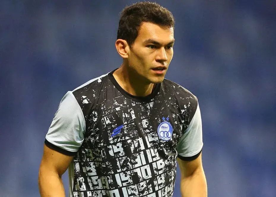 بازگشت دیوار ازبک به خط دفاع استقلال