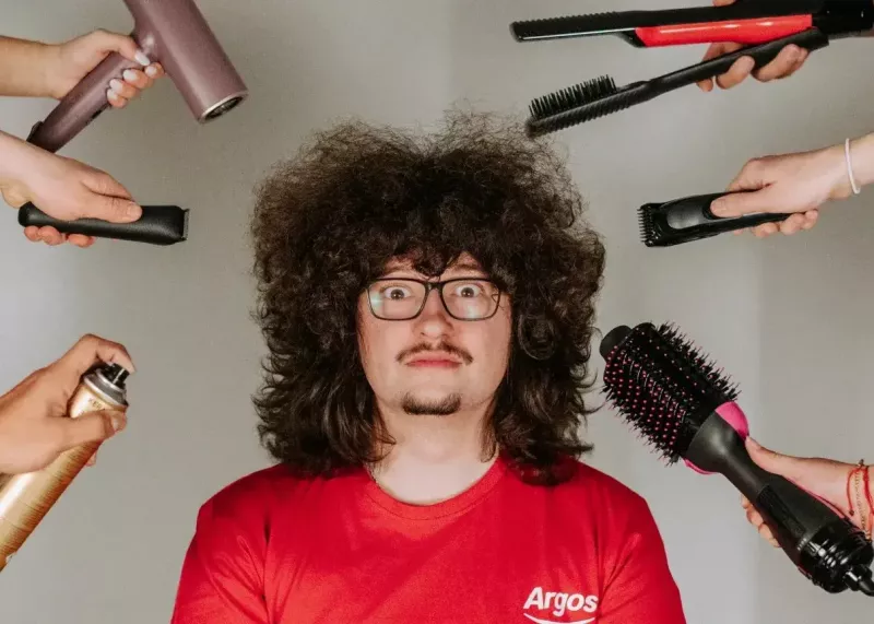 پاسخ مشهورترین هوادار یونایتد به ادعای بزرگ